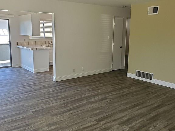 3rd image of 8039 Greenridge Dr APT 5