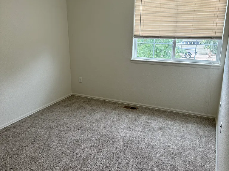 2315 Sunbury Ln — Photo 19