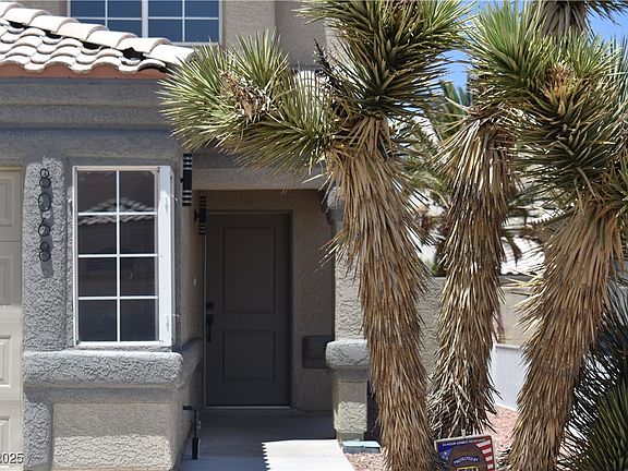 2nd image of 8068 Cetus Cir