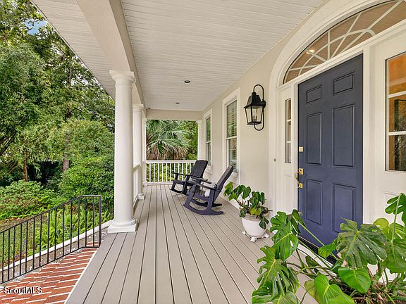 3rd image of 31 Tanglewood Rd