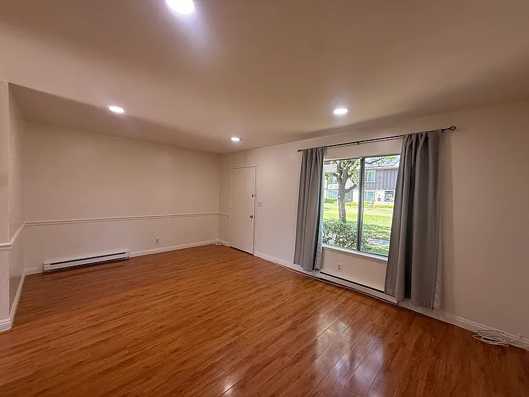 7061 Fulton Way — Photo 7