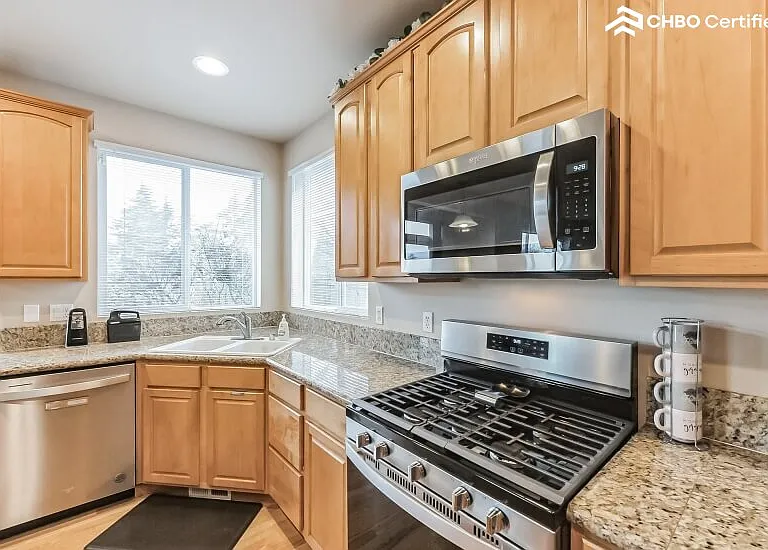 Full Kitchen with Appliances