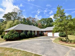 172 Maple Leaf Trl, Winston Salem, NC 27107