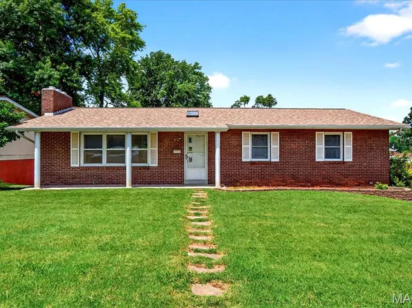 801 Locust St, Festus, MO 63028