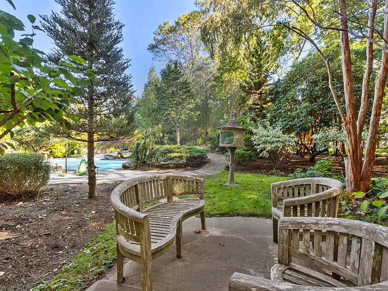 210 Treescape Dr — Photo 31
