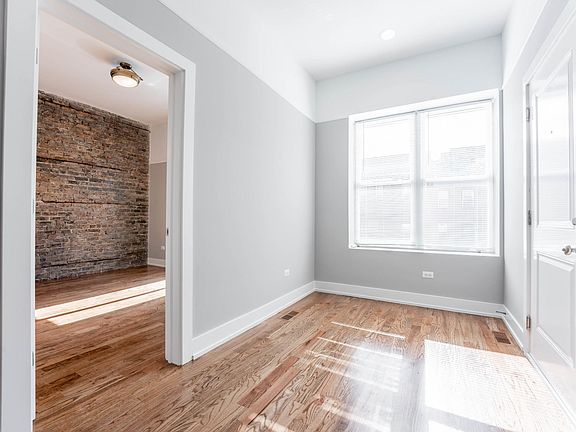 5th image of 1836 W Augusta Blvd APT 1