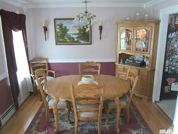 4th image of 464 Helene Ave