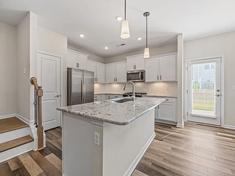 1631 Glacier Dr — Photo 30