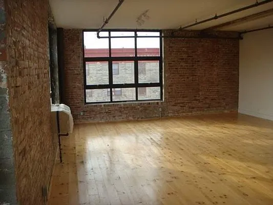 Rented by Gold-Stone Realty | media 33