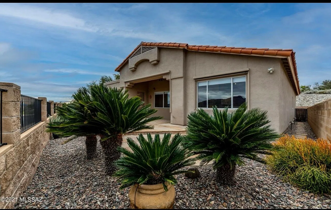 3 bed, 2093 sqft, $4,000 — Photo 2