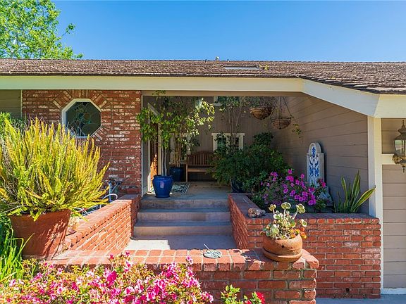 4th image of 1920 Flint Rock Rd