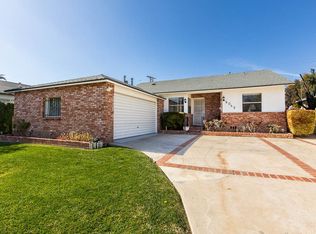 8045 Darby Pl, Reseda, CA 91335