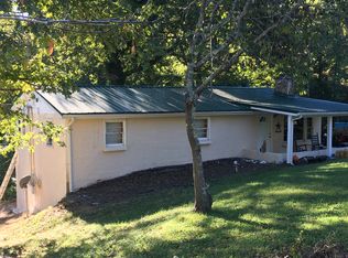 2690 Vanover Ridge Rd, Parkers Lake, KY 42634