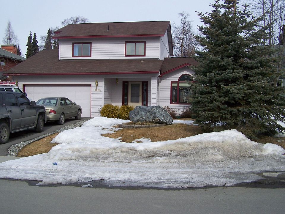 12005 Woodway Circle