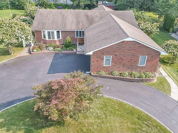 2nd image of 28 Standish Pl