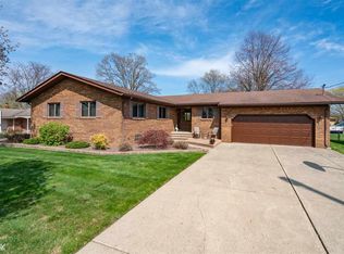 41348 Bayhaven Dr, Harrison Township, MI