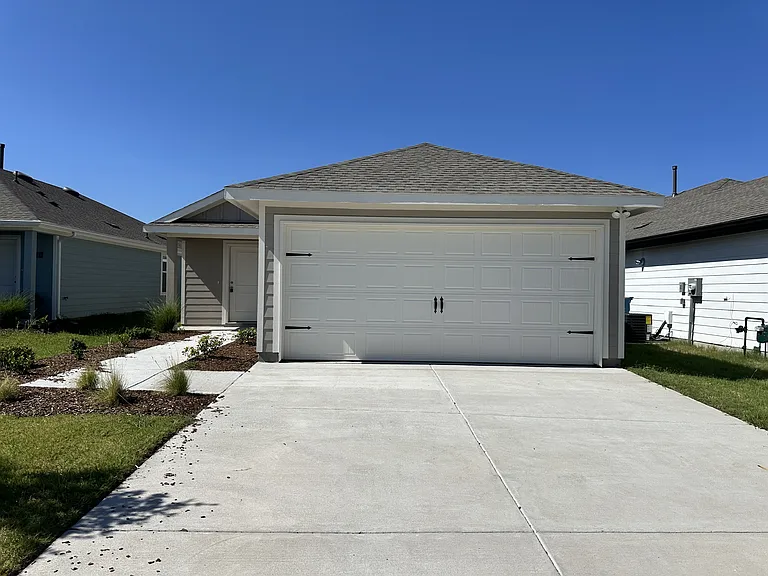 1153 Northfield Dr — Photo 1