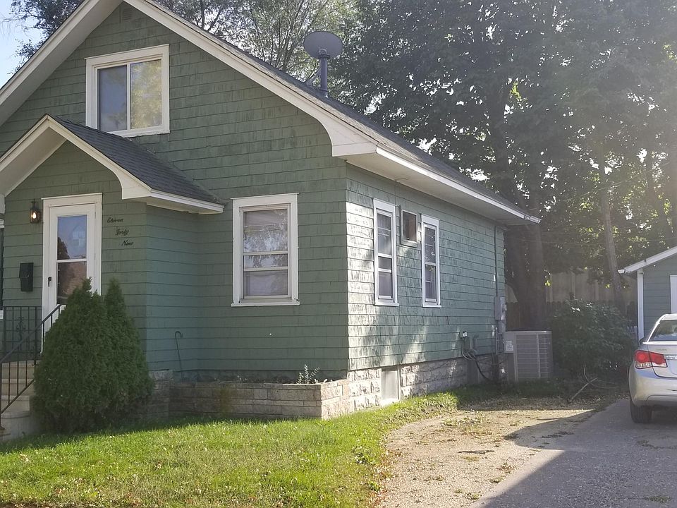 1st image of 1149 Marian St
