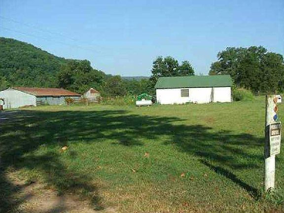 3rd image of 16553 N Highway 59