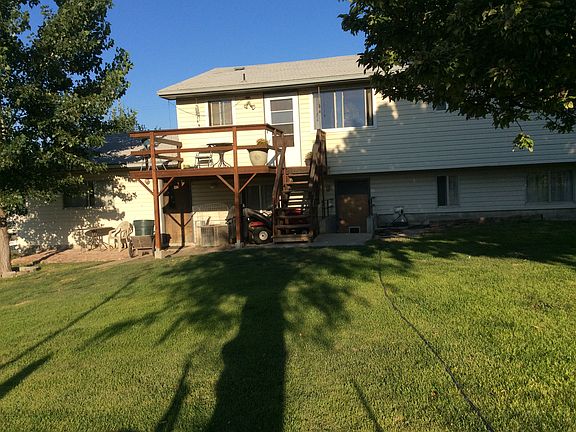 2nd image of 28 S Dewey Ln