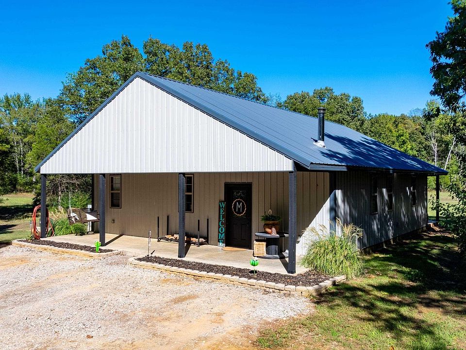 1st image of 106 W Prosperity Rd