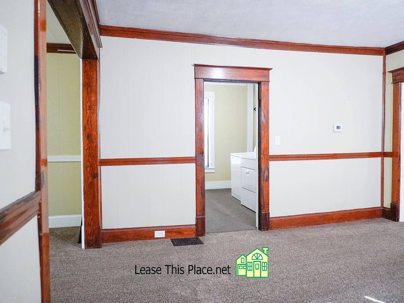 3 bed, 1.5 bath, 1550 sqft, $1,900 — Photo 3