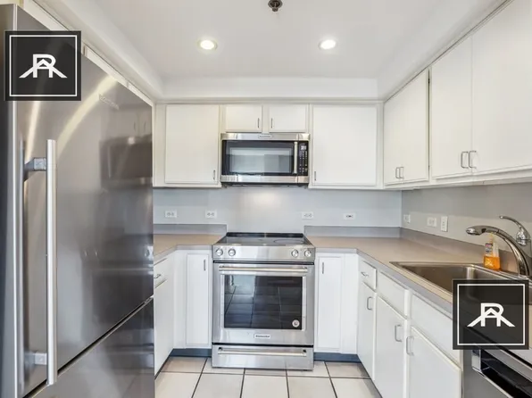 532 Commonwealth Ave #7D, Boston, MA 02215
