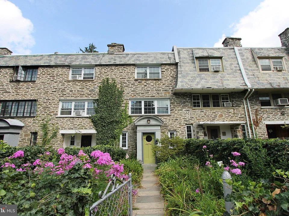 346 E Meehan Ave