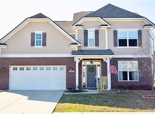 3490 Paisley Pointe, Whitestown, IN 46075