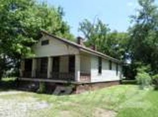 11 E Ogara St, Harrisburg, IL 62946