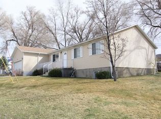 108 E Wicker Ln, Bountiful, UT 84010