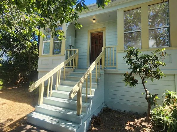 2025 California St, Eureka, CA 95501