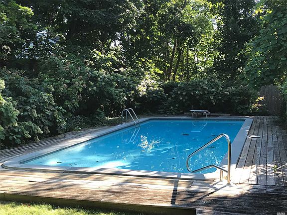 3rd image of 14 Scotts Cove Ln