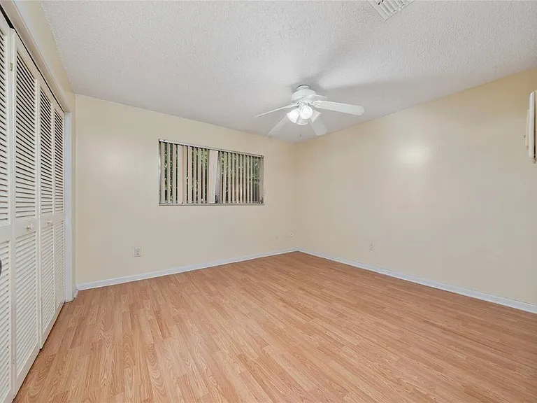 14644 SW 35th Terrace Rd — Photo 12