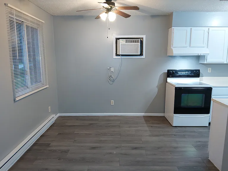 107 S John St #2 — Photo 3