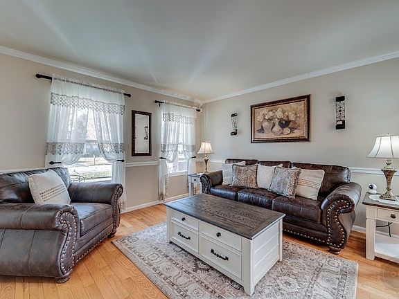 3rd image of 12415 Heritage Meadows Dr