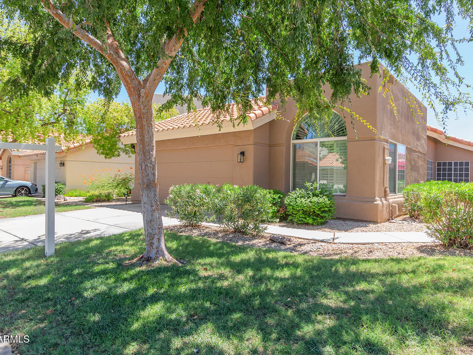 3 bed, 2.0 bath, 1626 sqft, $2,800 — Photo 2