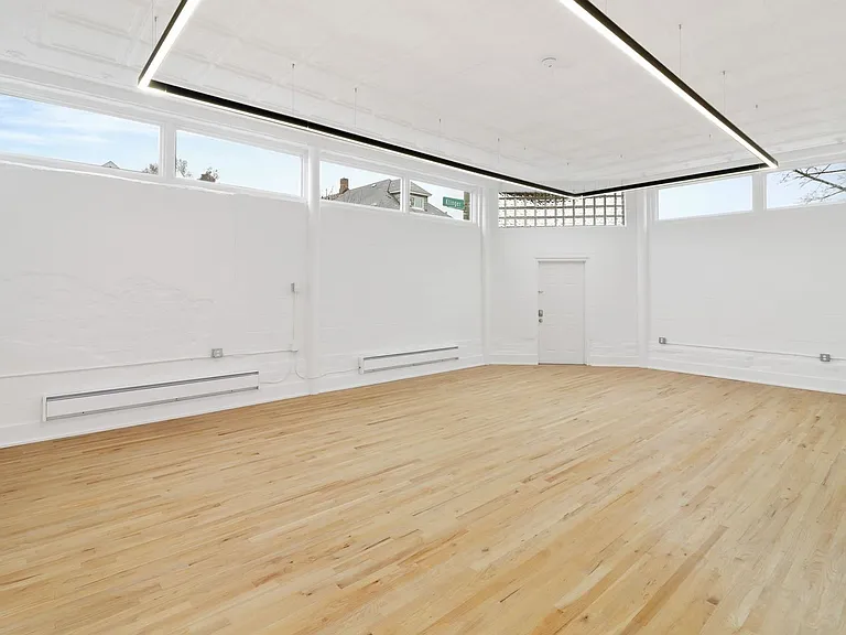 12303 Klinger St — Photo 12