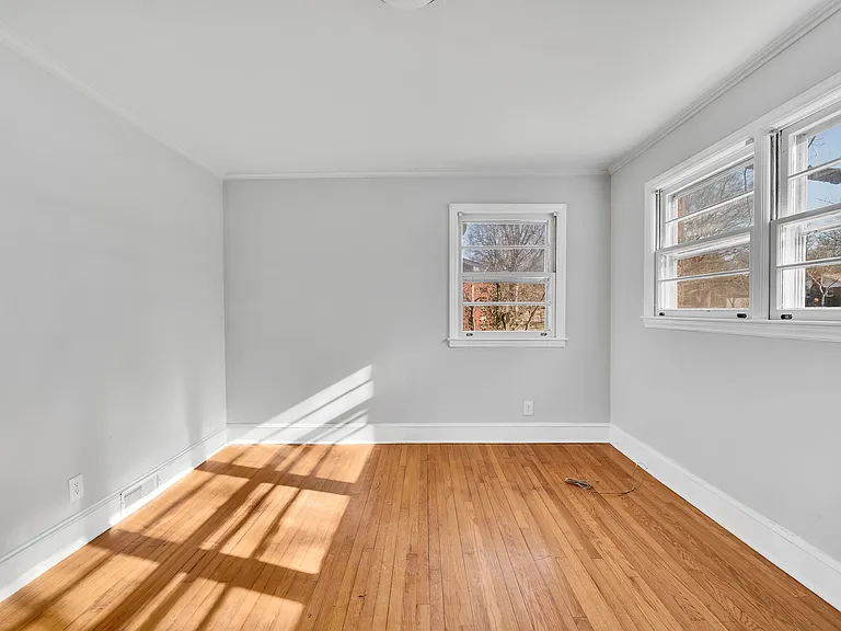 Manning Rd — Photo 6