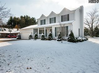 6148 Redford Rd NW, North Canton, OH 44720