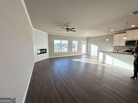 3rd image of 5312 Fox Hill Ln