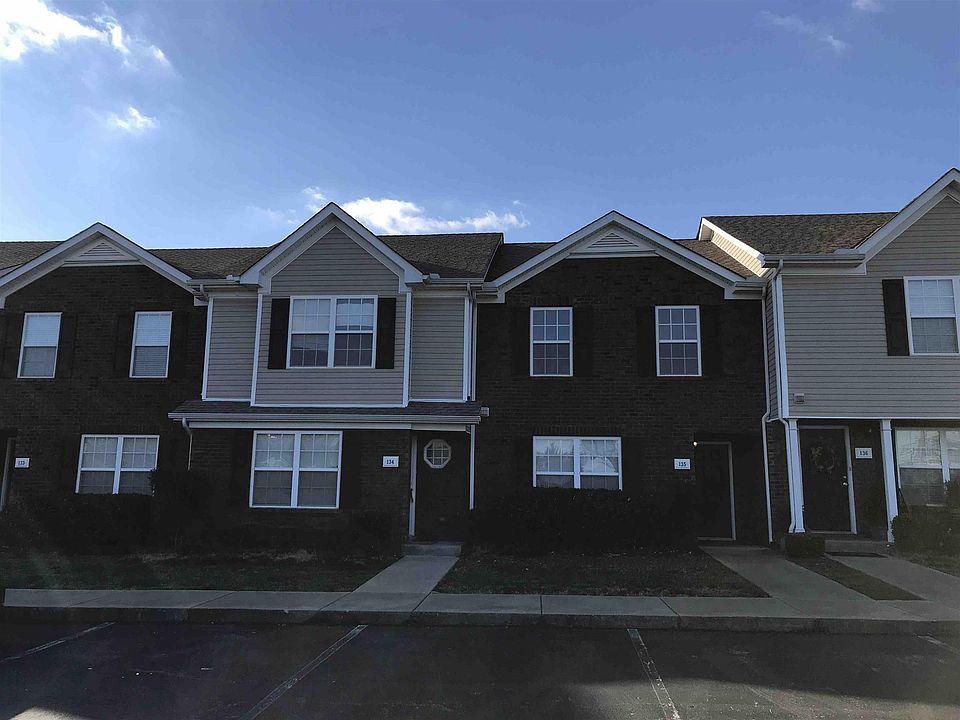 1st image of 134 Oak Valley Cir