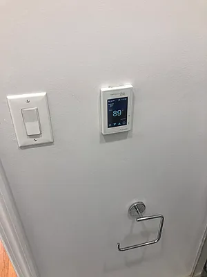 Rented by Richard Macias, LREB | media 22