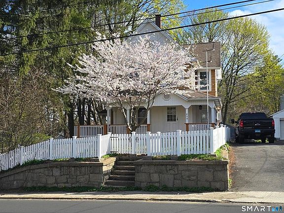 3rd image of 854 Frost Road