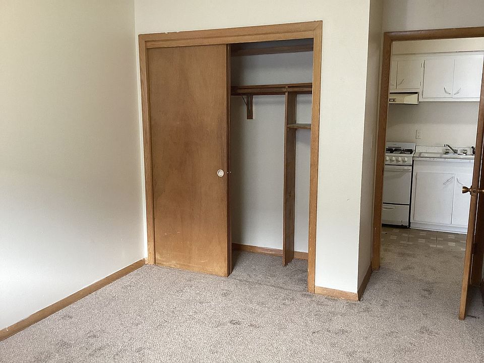 2nd image of 853 N 23rd St #15
