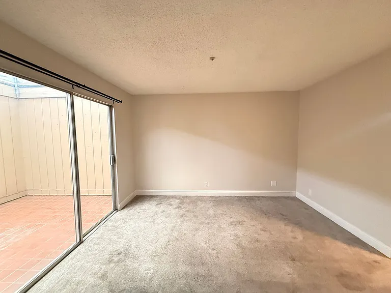475 South Ave E #15 — Photo 8