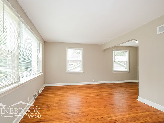 4th image of 8127 Bloom Dr