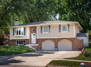 5131 S 68th St, Lincoln, NE 68516