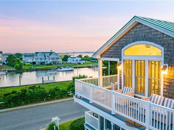 39 Weekapaug Rd #3, Westerly, RI 02891