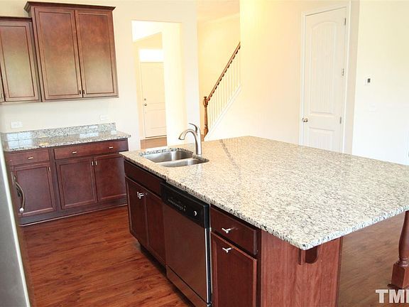 5th image of 1011 Frisco Ct